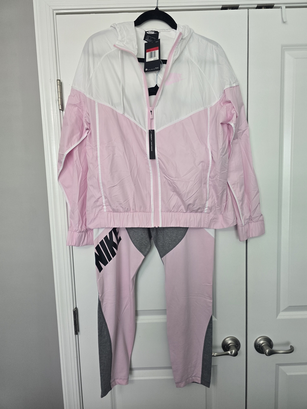 Nike Womens' Pink & White Windbreaker Jacket And Leggin Joggers
